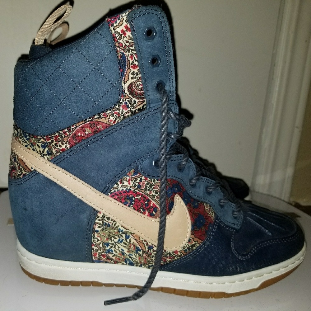 SOLD ON MERC Nike Sneakerboot